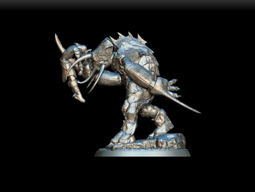 Umber Hulk miniature left profile, insectoid carapace