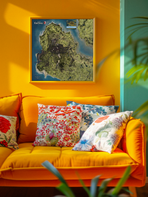 Roads and waterways around Critwall shown without text for customization