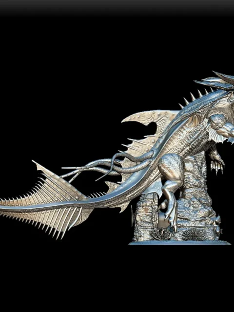 Right Profile highlighting fin membranes and elongated torso curve