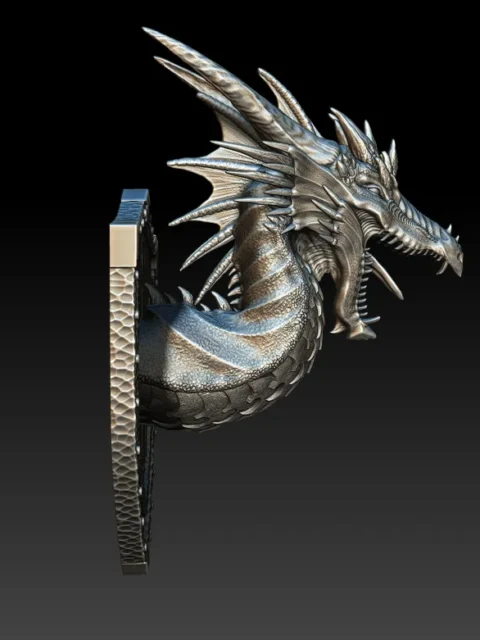 Right Profile highlighting extended tongue, serrated frill edges, and scale layering