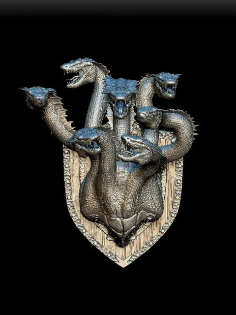 38 Hydra Trophy Bust – Monstrous Menagerie Angled View highlighting layered ribbed scales and dorsal spines