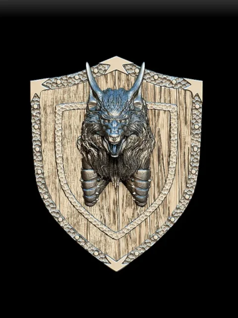 41 Alphyn Trophy Bust – Monstrous Menagerie Angled View highlighting fur-textured ridges and jaw detail