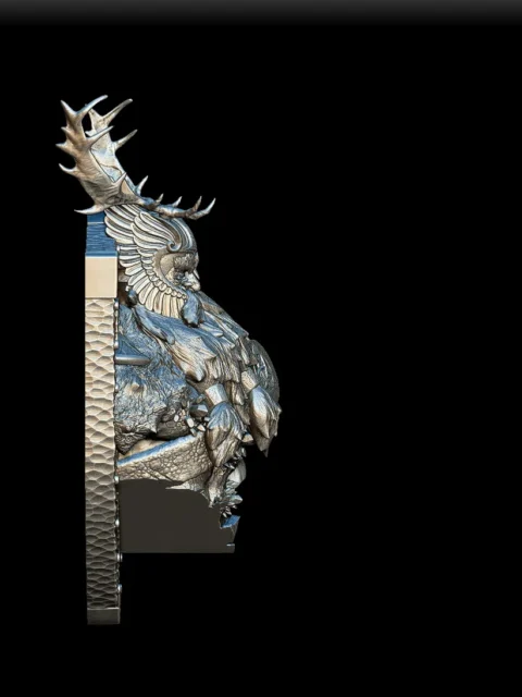 Right Profile showing layered fur texture and shield emblem