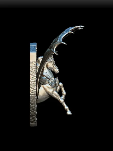 Right Profile highlighting layered wing membranes and defined shoulder structure