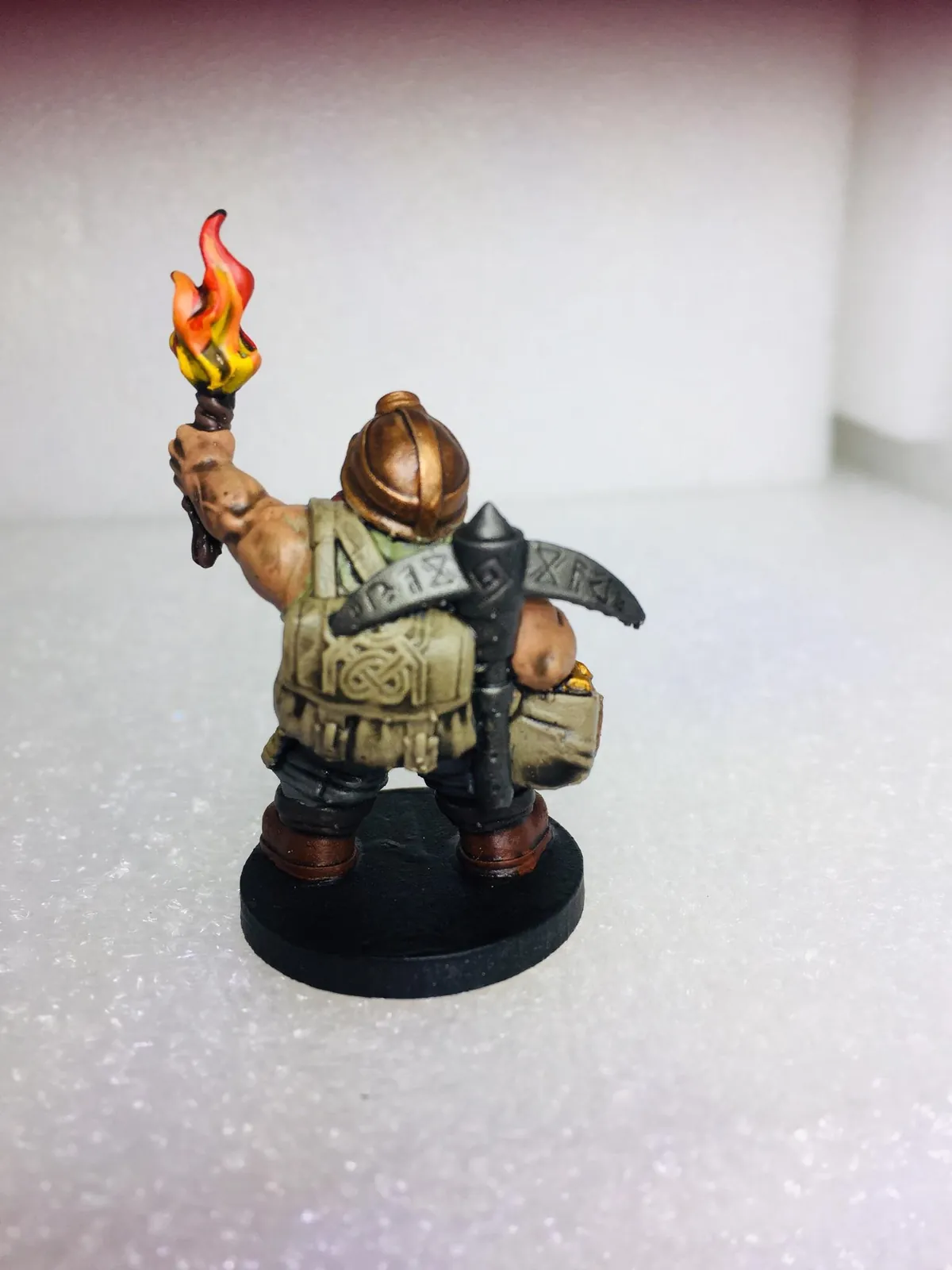 Baldur The Adventurer — Clan Oakentap Dwarf Miniature - Image 2
