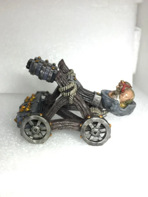 Dwarf Pult — Clan Oakentap Dwarf Miniature