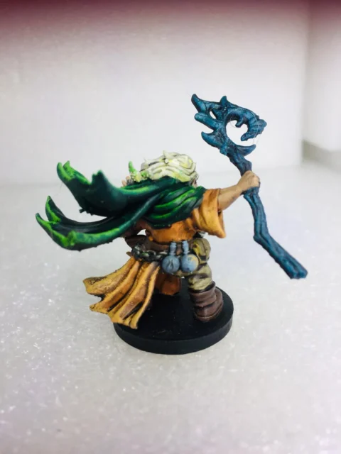 Hesur Strormbearer — Clan Oakentap Dwarf Miniature