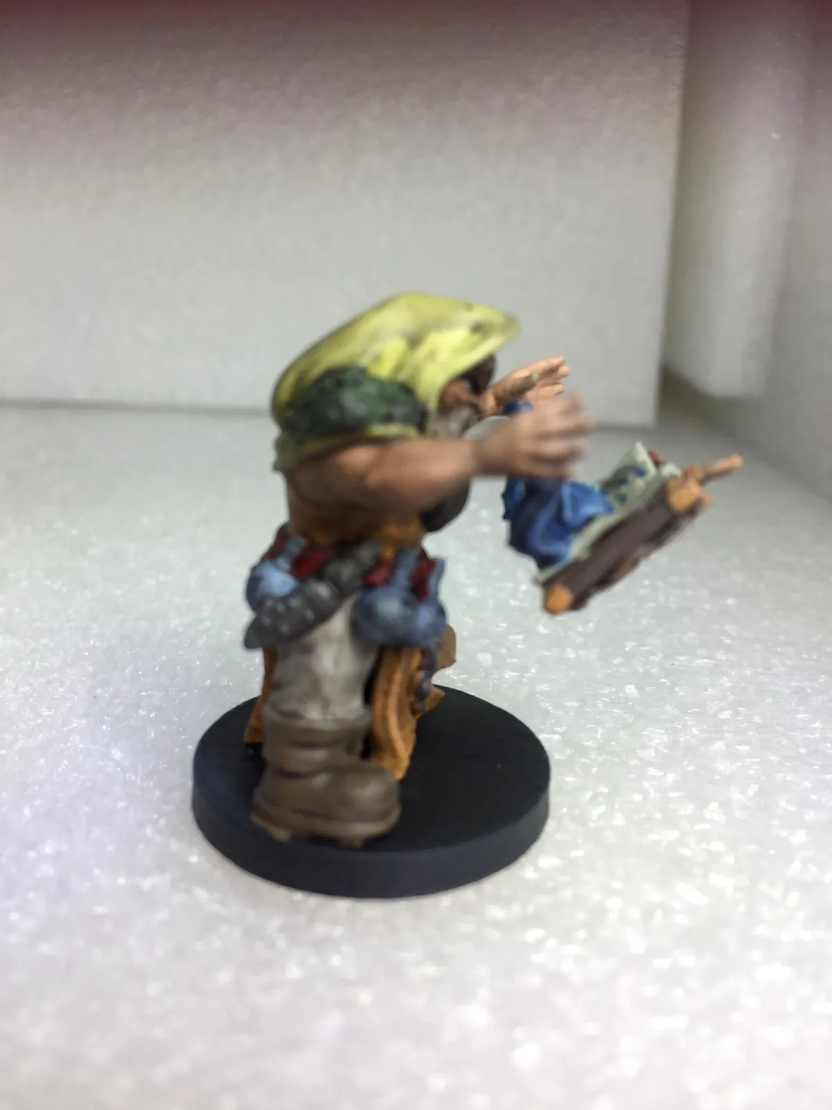Kamli The Summoner — Clan Oakentap Dwarf Miniature - Image 2