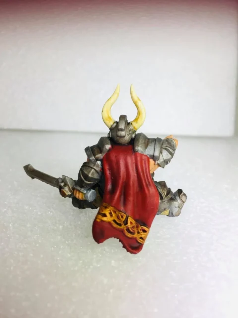 Luther The King War Bear Rider — Clan Oakentap Dwarf Miniature